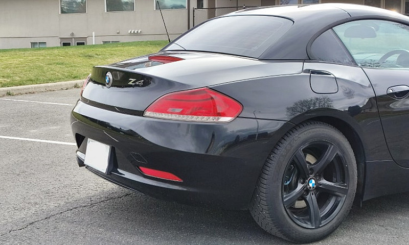 2009 Bmw Z4...