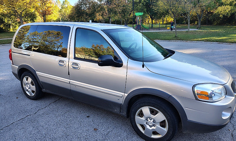2009 Pontiac Montana...
