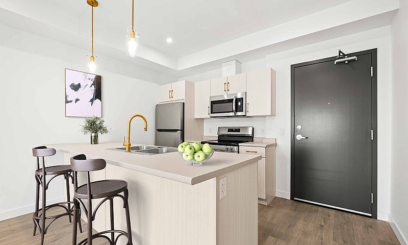 Spacious 2 Bedroom A...