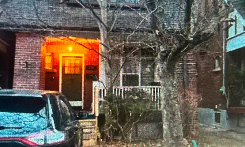Cozy 1 Bedroom Apart...