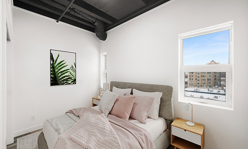 Luxury 1 Bedroom Apa...