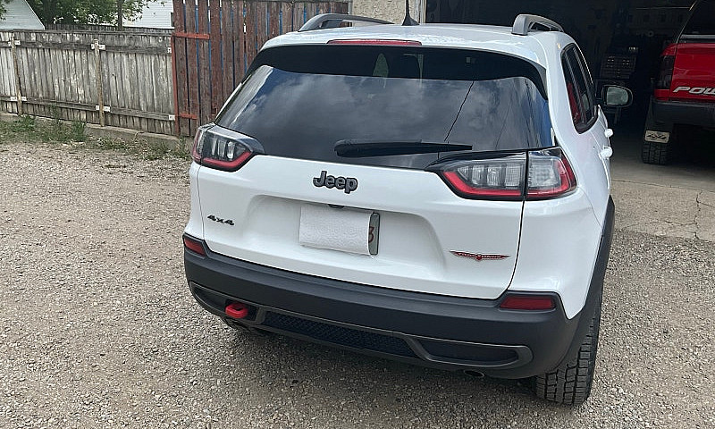 2020 Jeep Cherokee T...