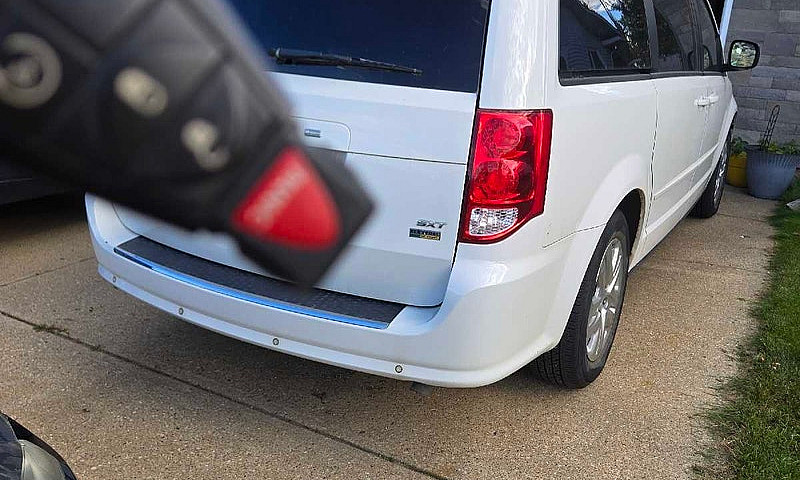 2016 Dodge Grand Car...