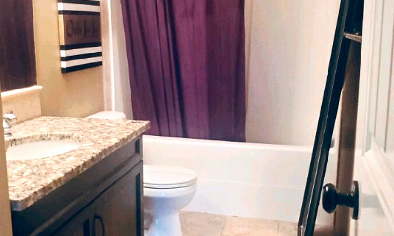 Top Floor Condo For ...
