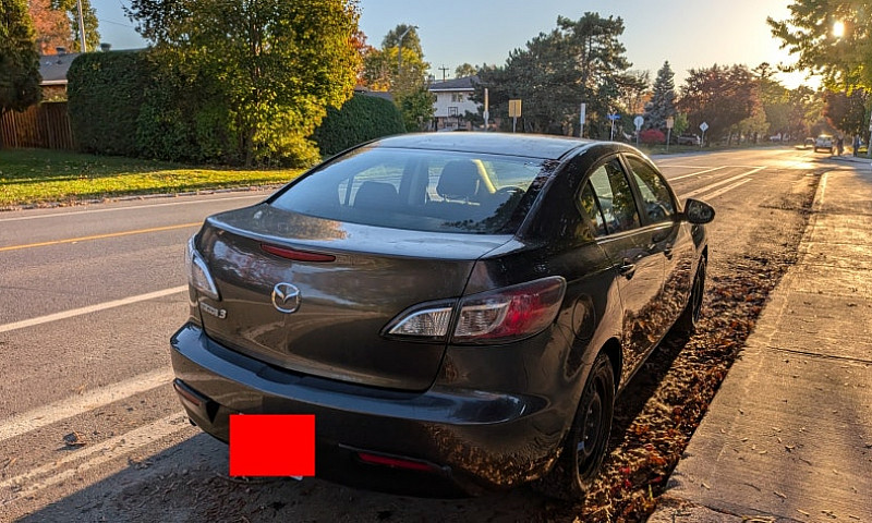 2011 Mazda3...
