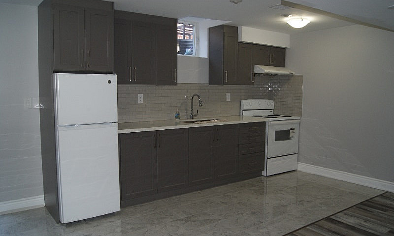 1 Bedroom Basement A...