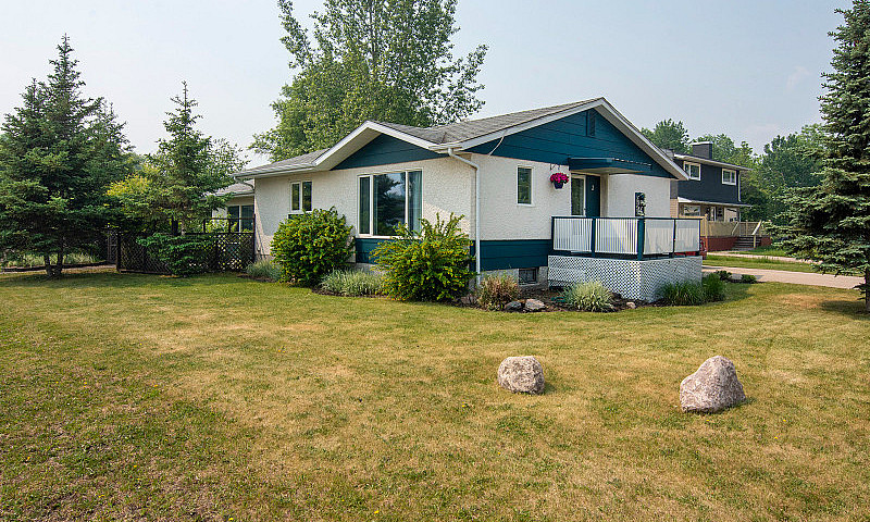 Pinawa Home For Sale...