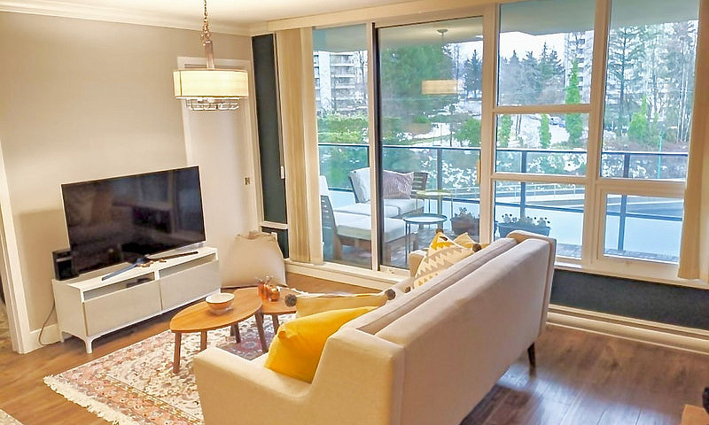 Fully Furnished 1-Be...