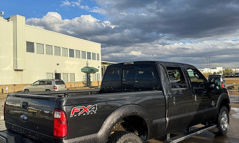2014 Ford F-350 Lari...