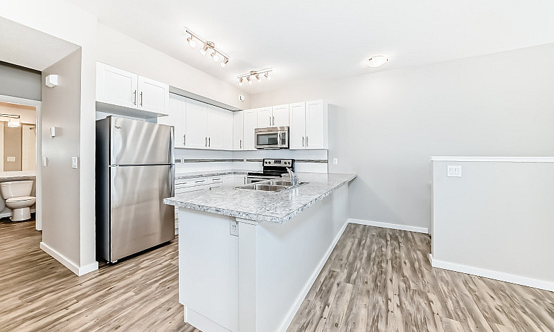 2 Bedroom, 2 Bathroo...