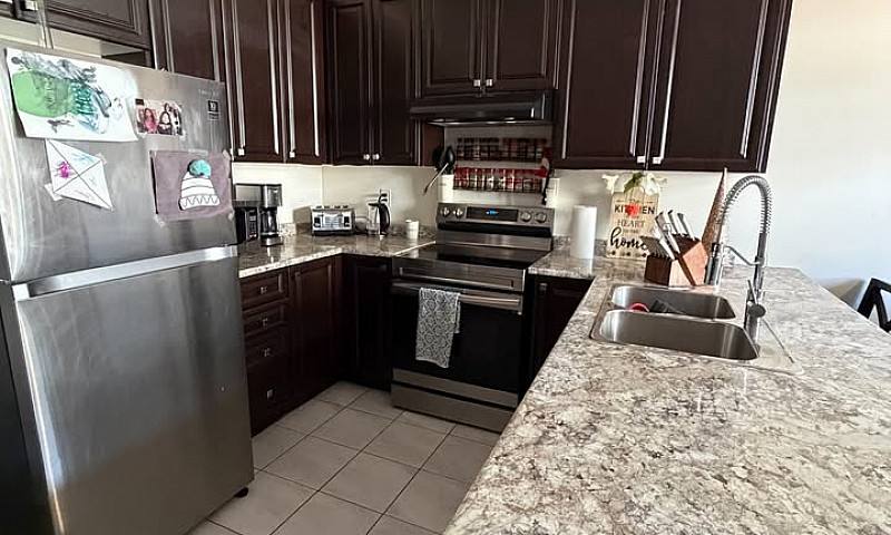 3-Bedroom 2 Wr Townh...