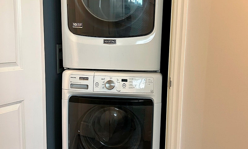 2 Bedroom 1 Bath Apa...