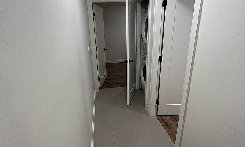 2 Bedroom Basement ...