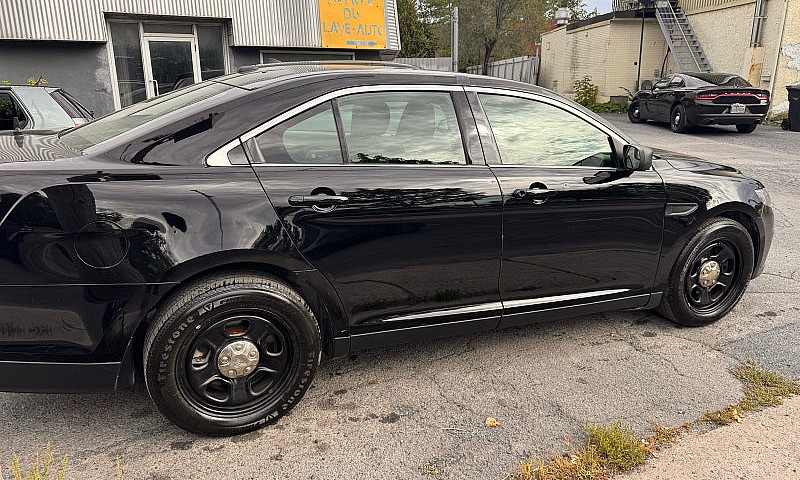2018 Ford Taurus Pol...