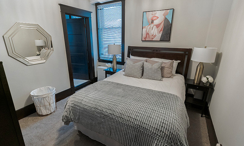 Apartment Condo For ...