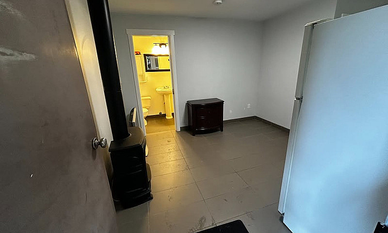 ** Brand New - 1 Bed...