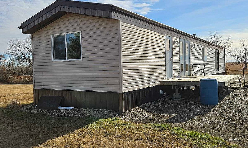 Mobile Home To Be Mo...