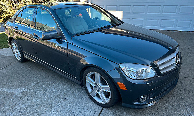 2010 Mercedes C300...