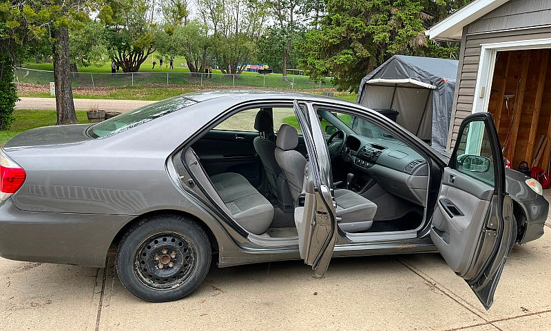 2005 Toyota Camry Le...