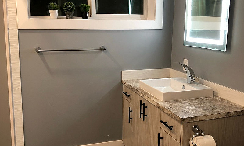 1 Bedroom Bsmt Suite...