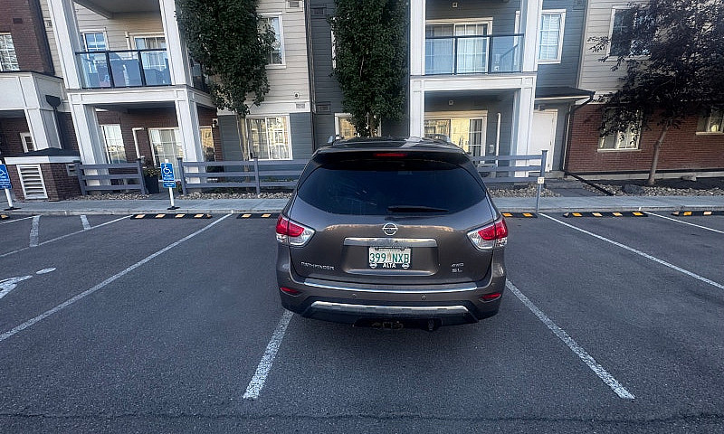 2014 Nissan Pathfind...