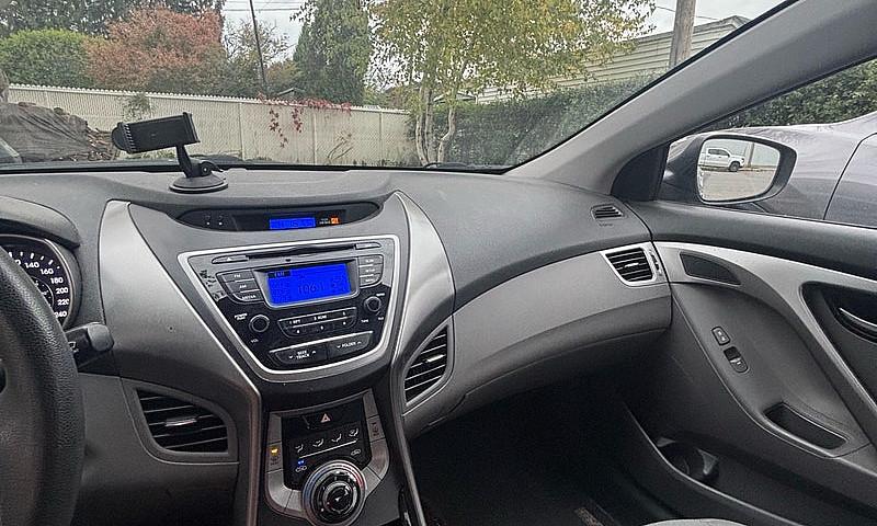 Elantra 2013 Hyundai...