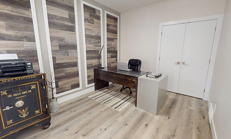 5 Bedroom, 4 Bathroo...