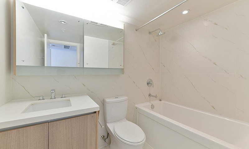 High Floor Condo 1Be...
