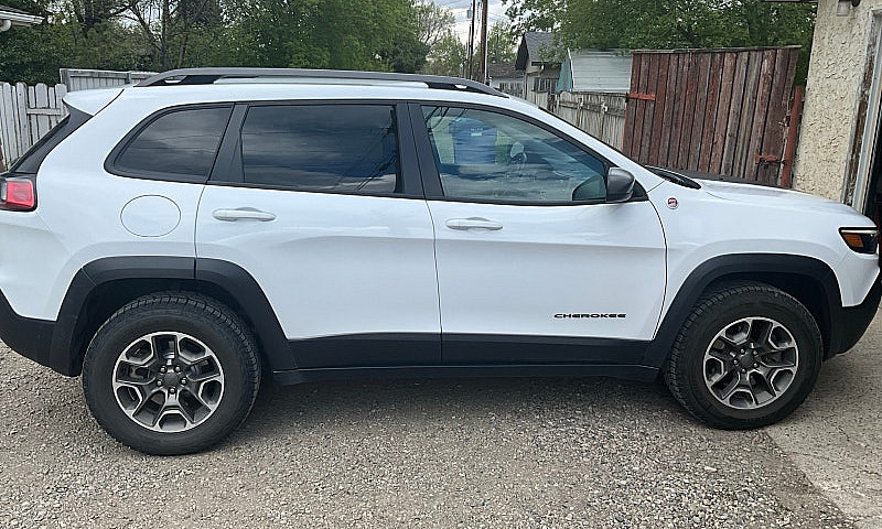 2020 Jeep Cherokee T...