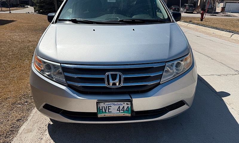 2011 Honda Odyssey *...