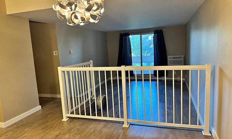Room For Rent Near U...