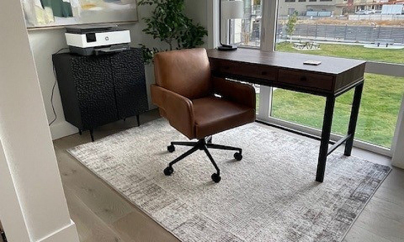 Fully Furnished 4 Be...