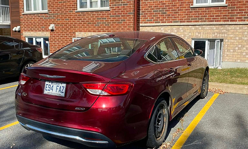 Chrysler 200, 83 000...
