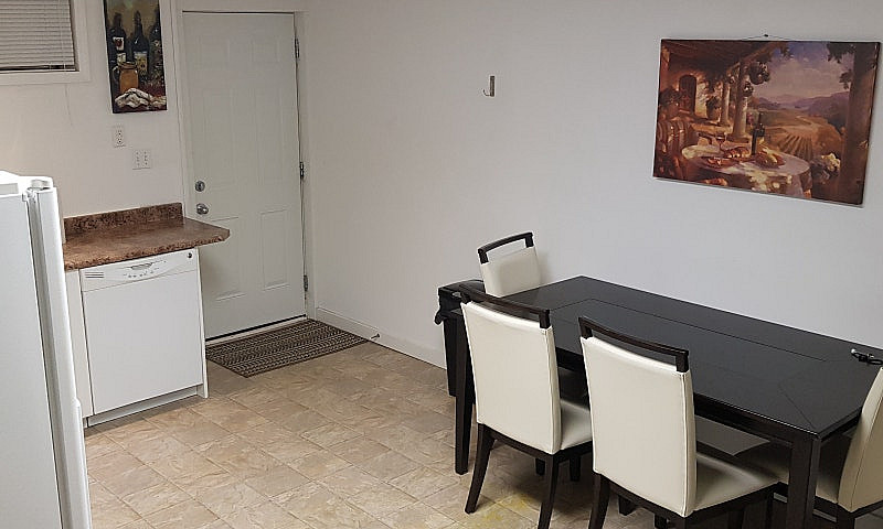 2 Bedroom 1600 Sq Ft...