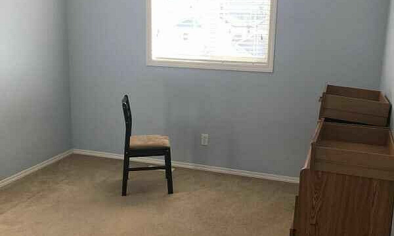3 Beds 2.5 Baths - H...