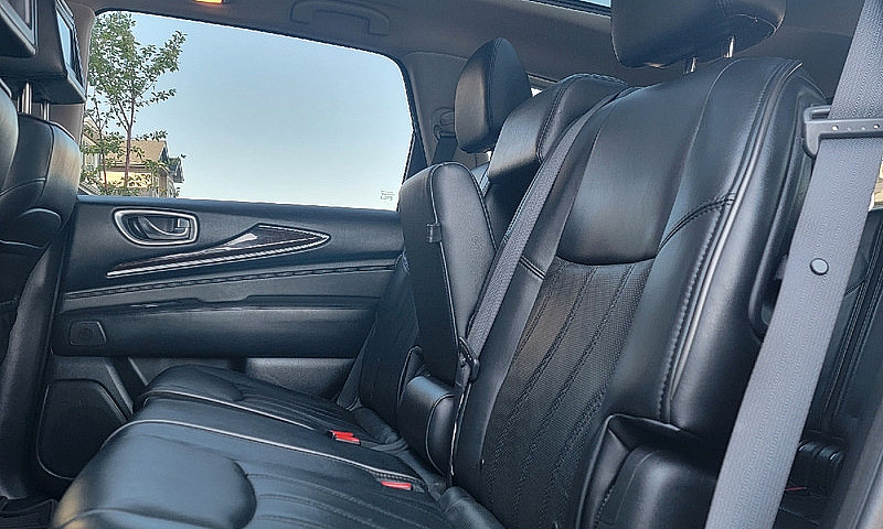 Infiniti Jx 35...
