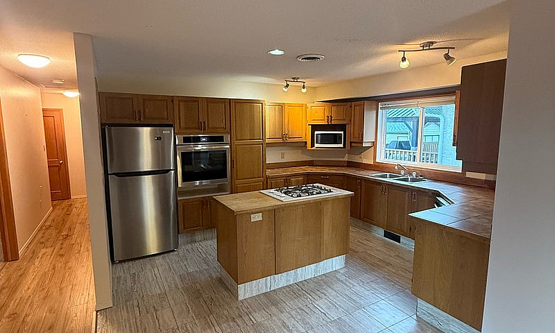 3Bed 1.5 Bath Suite ...