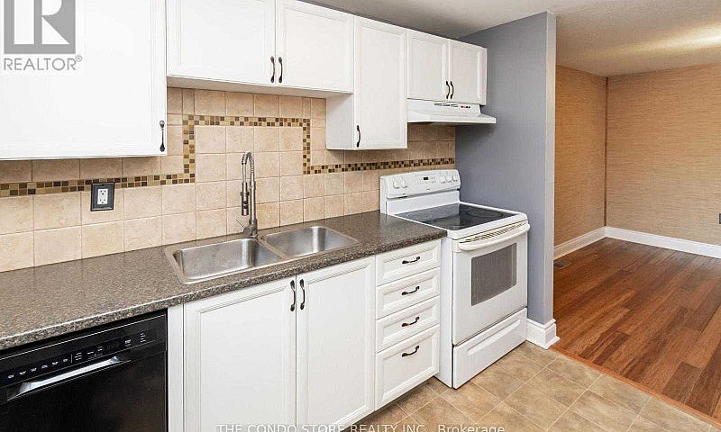 3 Beds 2 Baths - Tow...
