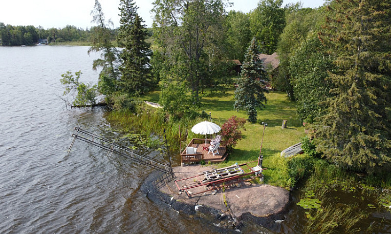 Waterfront Betula La...
