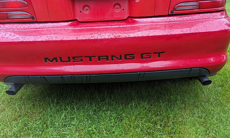 1995 Ford Mustang Gt...