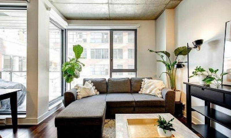 Loft In Griffintwon...