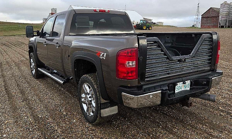 Chevrolet Silverado ...