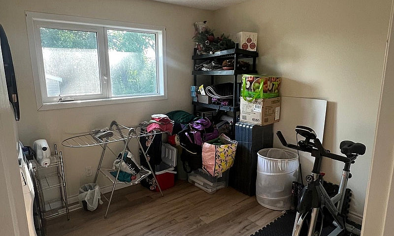 House For Sale In Qu...