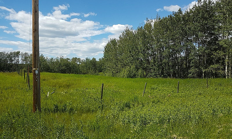 Elk Island Acreage F...