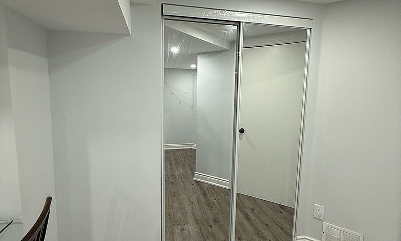 Room For Rent...