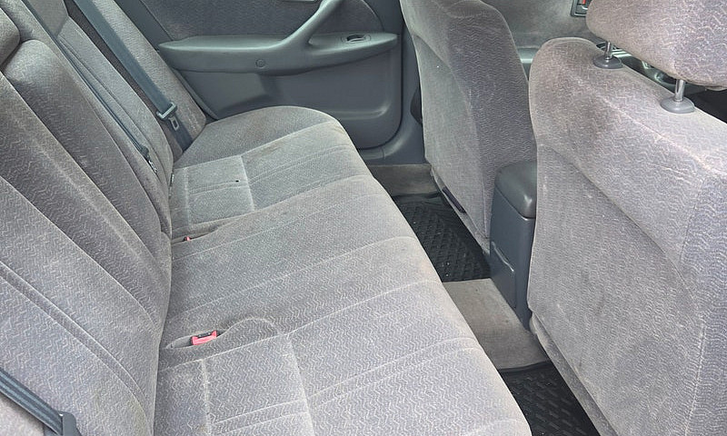 Toyota Camry Le 98, ...