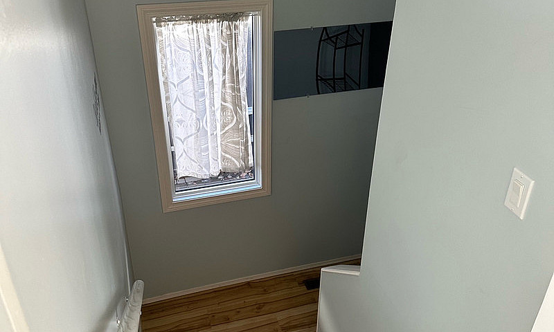 2 Bed +1Bath Main Fl...