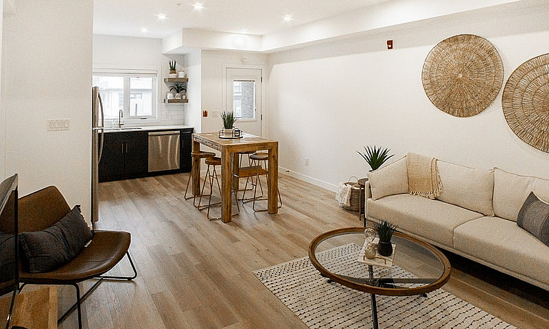 Gorgeous 2 Bed 1 Bat...