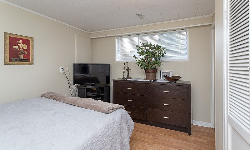 3 Bedroom 1 Bathroom...