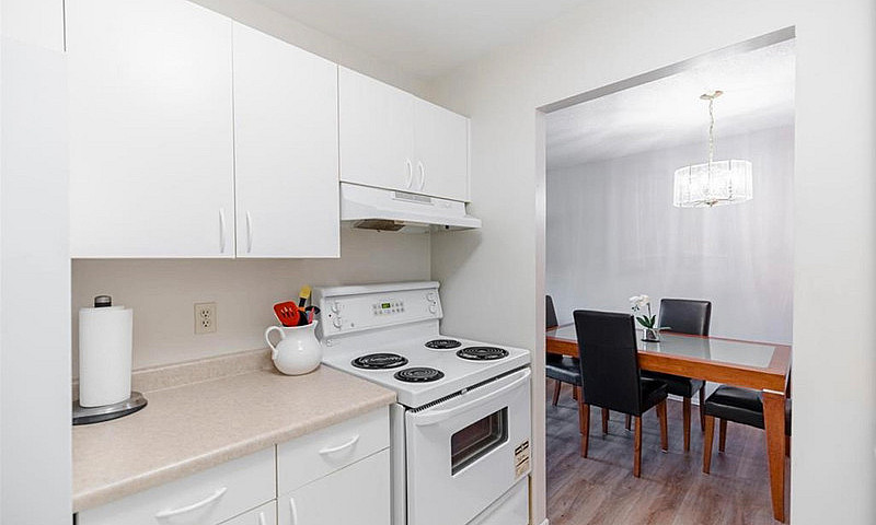 2 Bed 1 Bath Tyndal ...